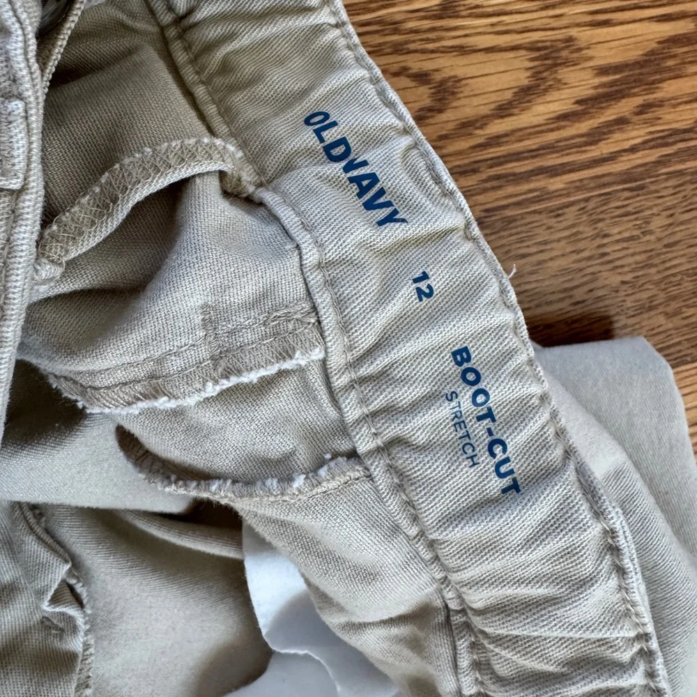 Old Navy Girls’ Uniform Khakis, size 12, Bootcut